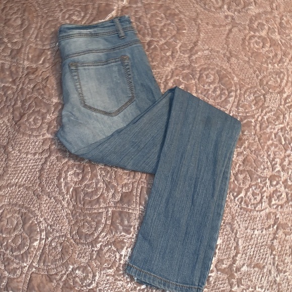 Mossimo | Distressed Skinny | 5/6 - Picture 6 of 6